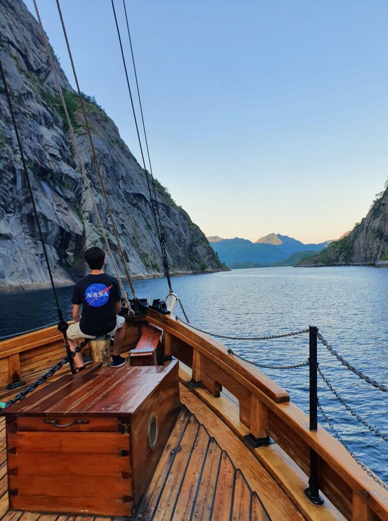 Hestøy i Trollfjorden 